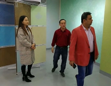 友情漆口碑傳四方 外國客商慕名來考察